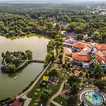 Sóstó Kastélyszàlló és Római Fürdő